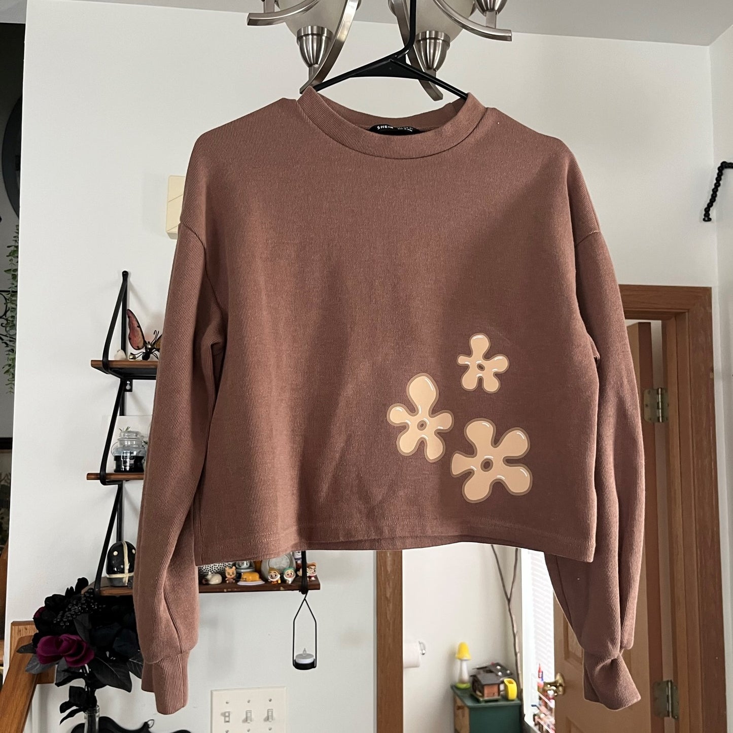 sponge beige cropped sweater